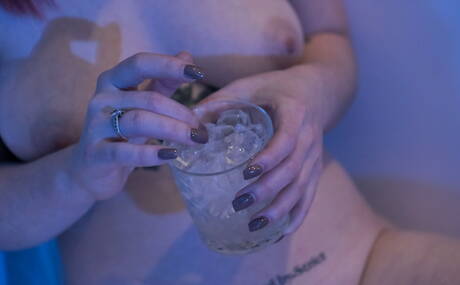 The Life Erotic are pleased to offer you xxx pictures featuring Kourtney L in play with pussy porn